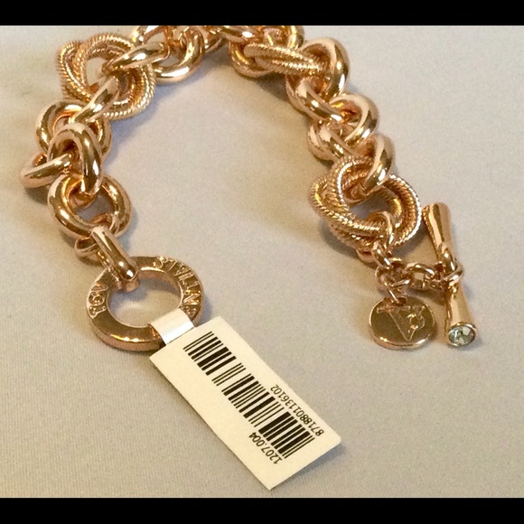 Beautiful TOV essential bracelet. New with price tag - Picture 4 of 6